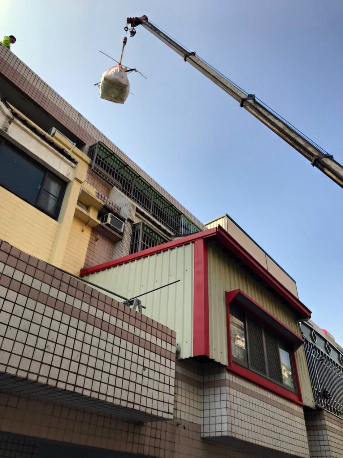 合肥星海大廈15樓幕墻維修廠區維修工程